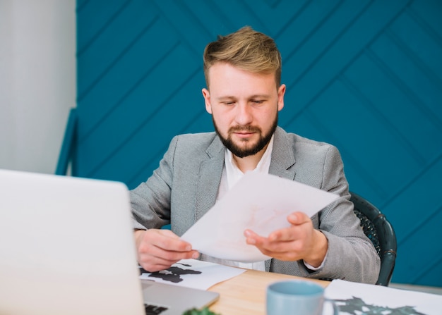 Kiedy przedsiębiorca musi opłacać składki na fundusz pracy?