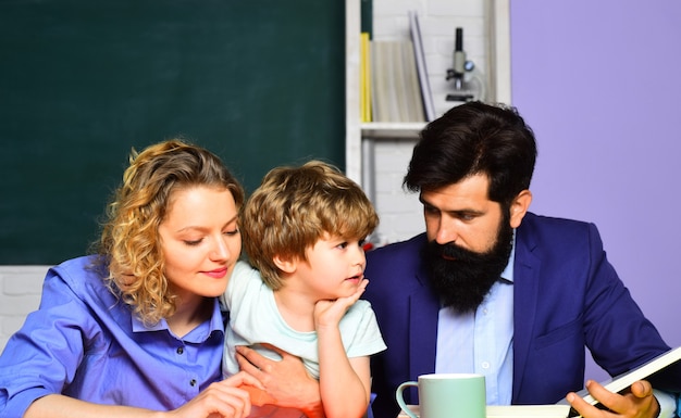 Ubezpieczenie OC nauczyciela co obejmuje i kiedy się przydaje?